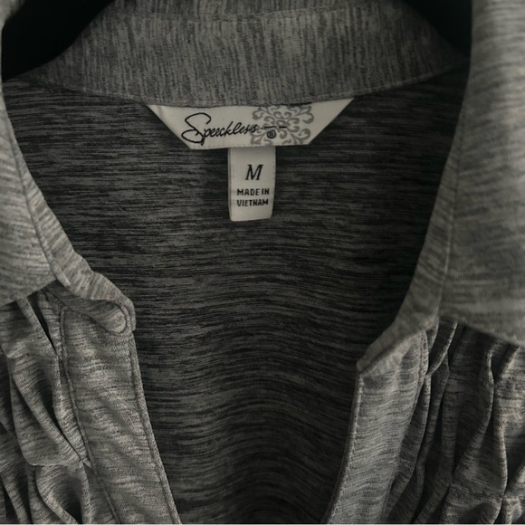 Speechless Gray Career Stretch Textured Button Up Top w/Braided Leather Belt EUC - Picture 3 of 6